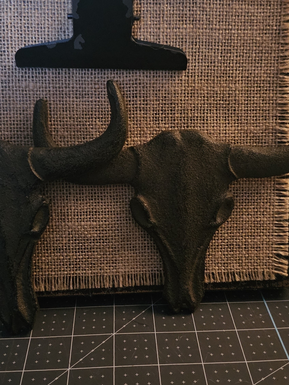 Rustic Black Bull Skull Wall Decor - Cast Iron